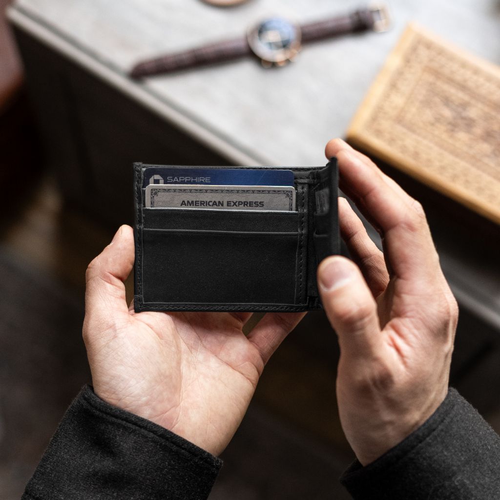 The Classic Leather Bifold Wallet - Black