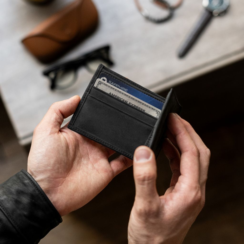The Classic Leather Bifold Wallet - Black Matte