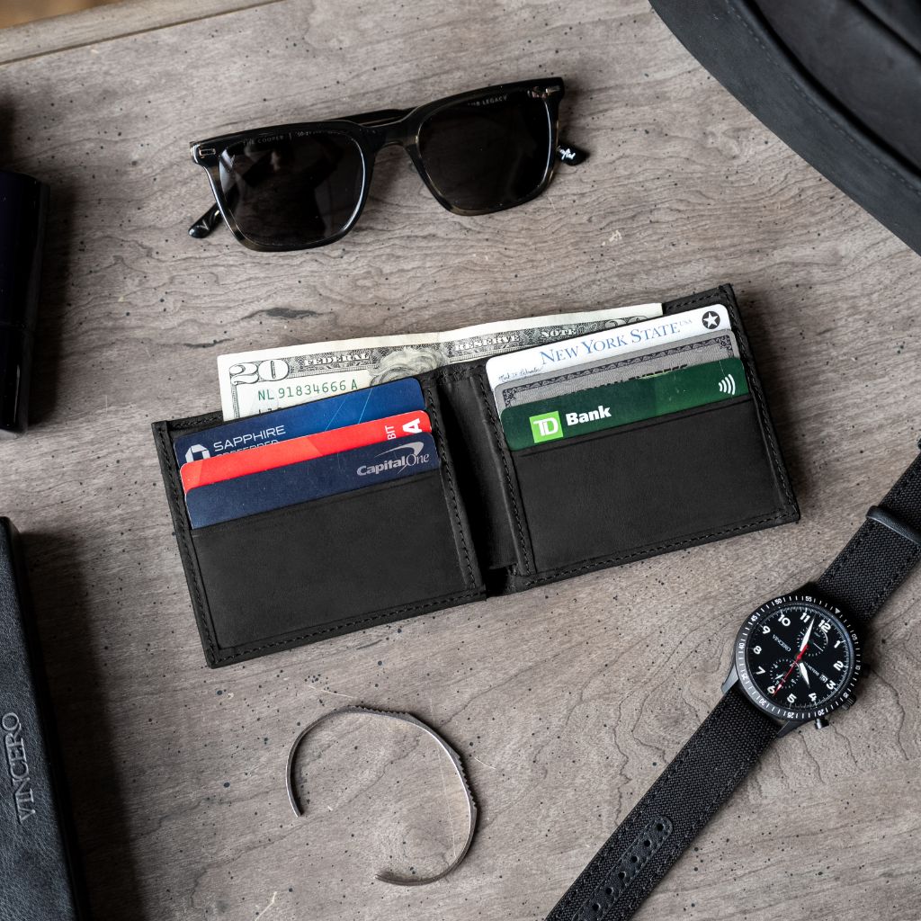 The Classic Leather Bifold Wallet - Black Matte