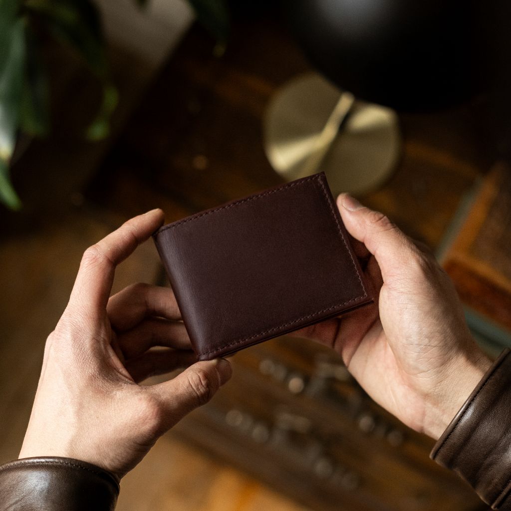 The Classic Leather Bifold Wallet - Brown