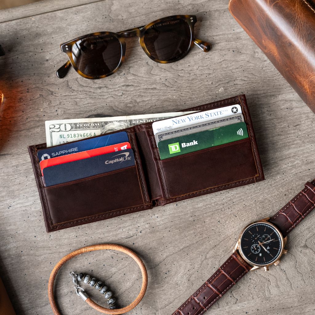 The Classic Leather Bifold Wallet - Brown